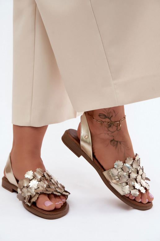 Elegante goldene Damen-Sandalen mit breiten Absätzen Zazoo 40468