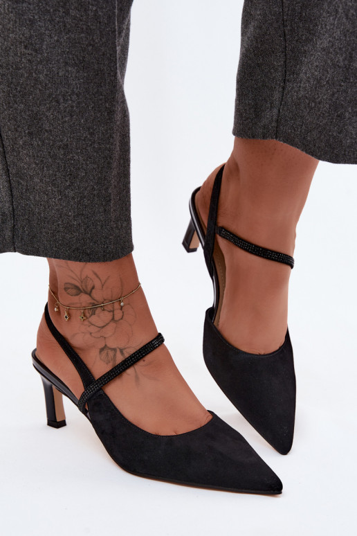 Schwarze elegante Wildlederschuhe mit dekorativen Riemen D&A