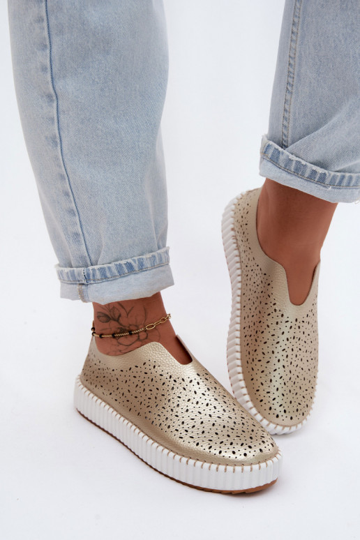 Slipper-Schuhe mit Spitzen-Elementen und Plattform in goldfarbenem Glamma