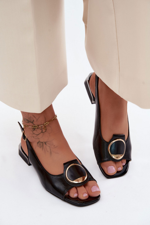 Damensandalen mit breiten Absätzen mit Ornamenten schZuarze Farbe Glima