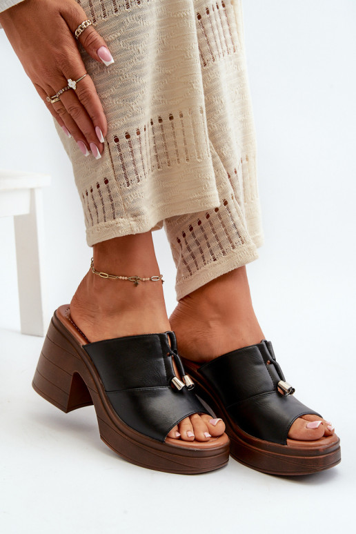 Damenhausschuhe aus Öko-Leder mit einer Plattform I Klocku schZuarze Farbe Dafira