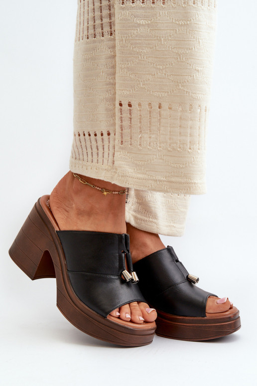 Damenhausschuhe aus Öko-Leder mit einer Plattform I Klocku schZuarze Farbe Dafira