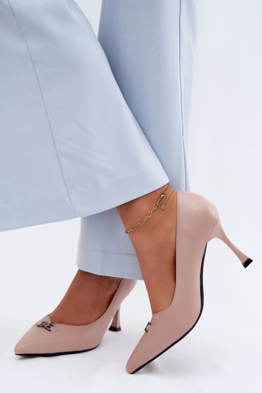 Hochhackige Schuhe mit dekorativen Details Vinceza 62291 sandfarben
