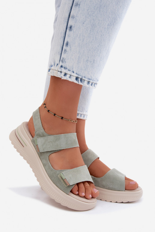 Damen-Platformsandalen aus Kunstveloursleder in grüner Farbe Peria