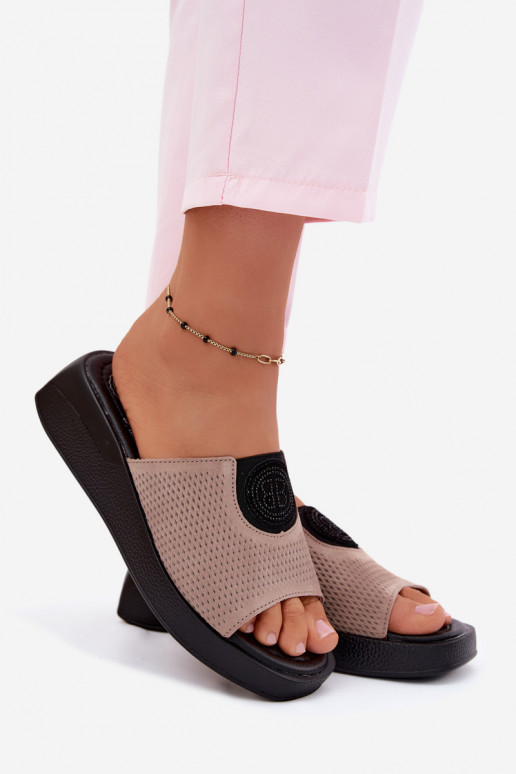 Sandfarbene Damenschuhe aus Kunstveloursleder Fablee