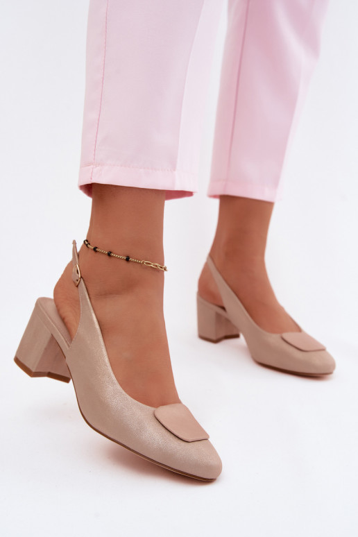 Damen Sandalen mit Absatz und dekorativer Schnalle in roségoldener Farbe Tai turiden