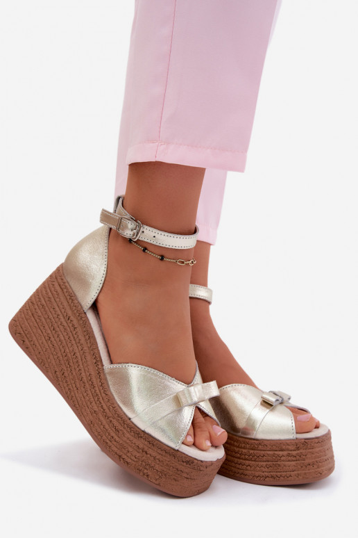 Haut Plateausandalen goldene Farbe Ashen