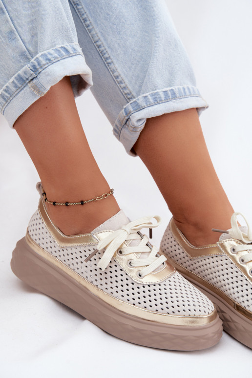Haut aus INildleder Schuhe Feminin mit einer Plattform mit durchbrochenen Elementen Beige Lessa