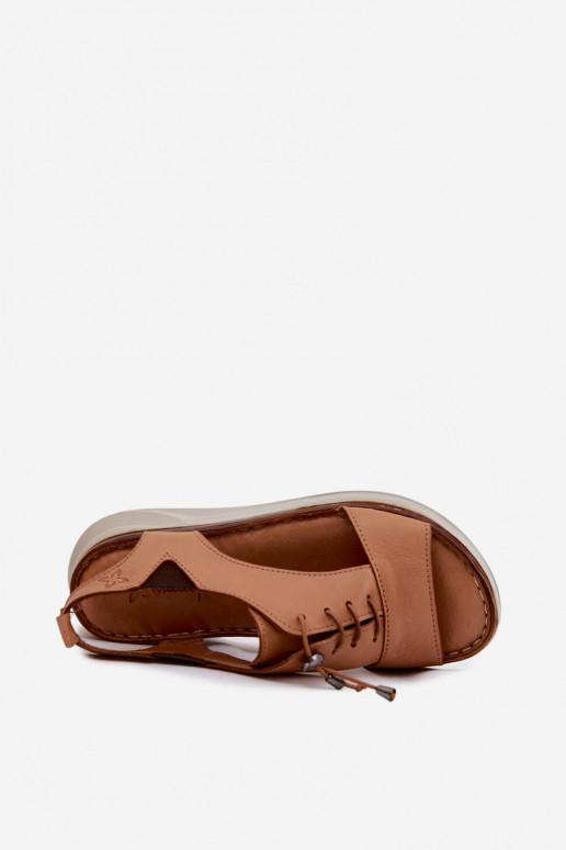 Damensandalen Feminin mit einer Plattform Es mussciejka I7646-29 braune Farbe