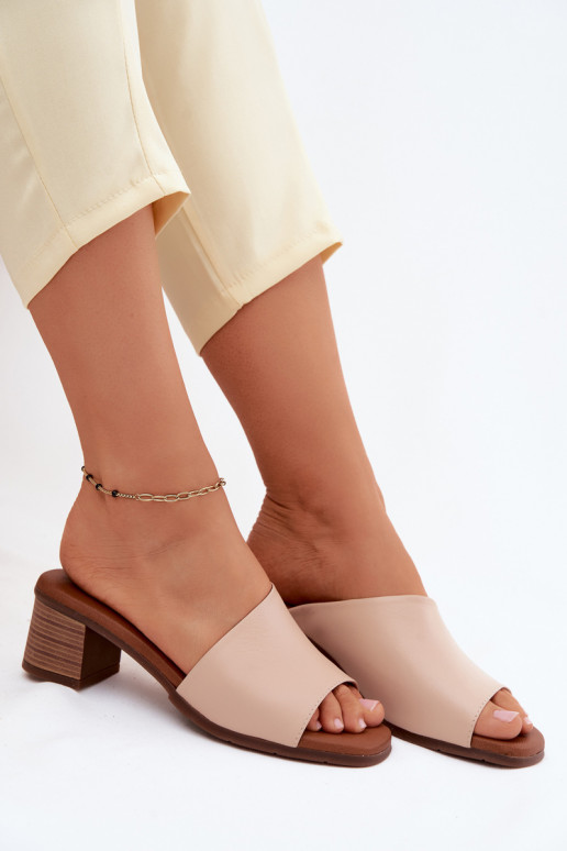Lederhausschuhe Feminin mit Absätzen Es mussciejka E7395-04 Beige