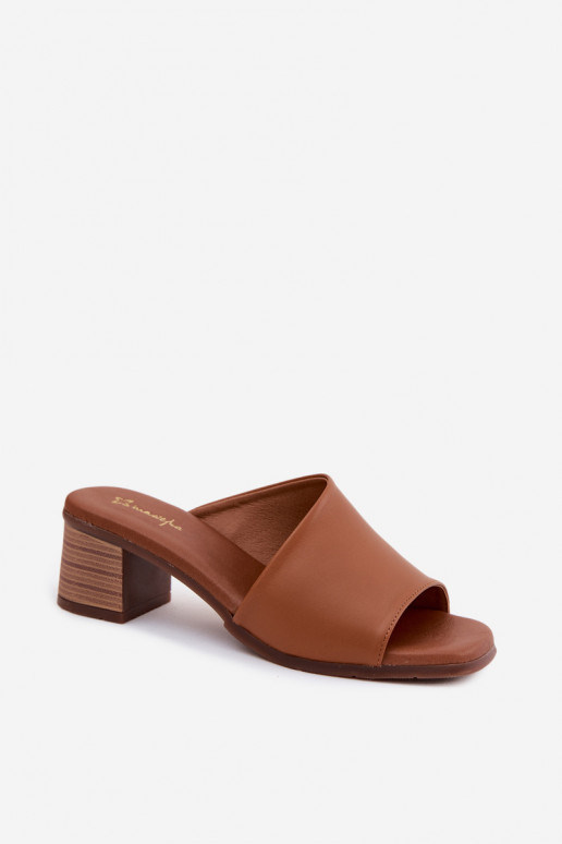 Lederhausschuhe Feminin mit Absätzen Es mussciejka E7395-29 braune Farbe