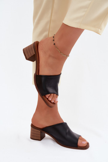 Schwarze Leder-Damenschuhe mit Absatz