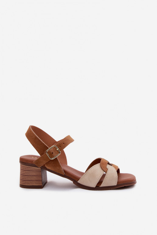 Sandfarbenes Wildleder-Damensandalen mit Absatz