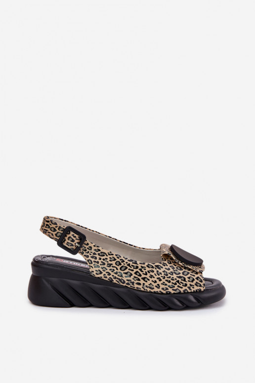 Sandalen mit Elementen aus Naturleder auf Plattform mit Leopardenmuster Artiker 56C2186
