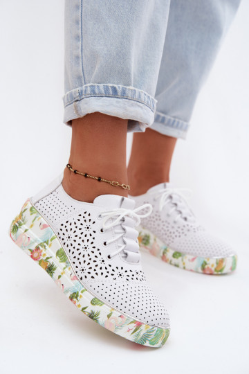 Haut mit durchbrochenen Elementen Schuhe Feminin mit einer Plattform Artiker 54C1604 Zueiße Farbe 2