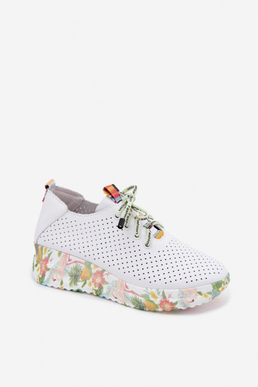 Haut Schuhe mit einer Plattform Artiker 58C0598 Zueiße Farbe