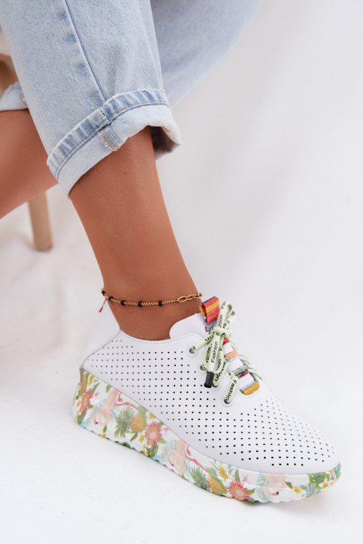 Haut Schuhe mit einer Plattform Artiker 58C0598 Zueiße Farbe