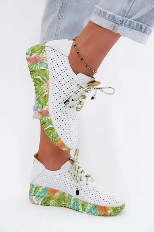 Haut Schuhe mit einer Plattform Artiker 58C0600 INeiß-grüne Farbe