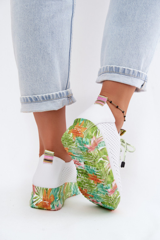 Haut Schuhe mit einer Plattform Artiker 58C0600 INeiß-grüne Farbe