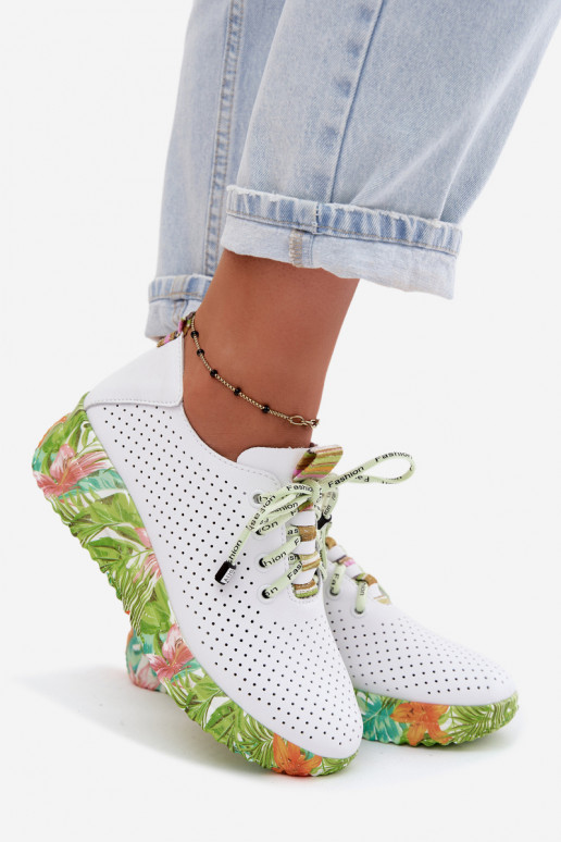 Haut Schuhe mit einer Plattform Artiker 58C0600 INeiß-grüne Farbe