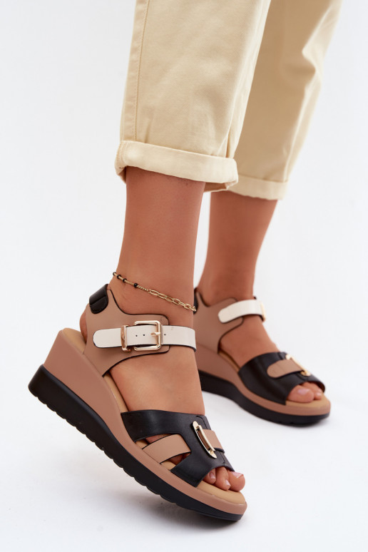 Damensandalen Feminin mit einer Plattform mit Streifen Artiker 58C0316 Beige-schZuarze Farbe