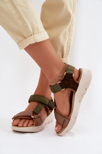 Grüne Damen Sandalen im sportlichen Stil Artiker 58C1232 2