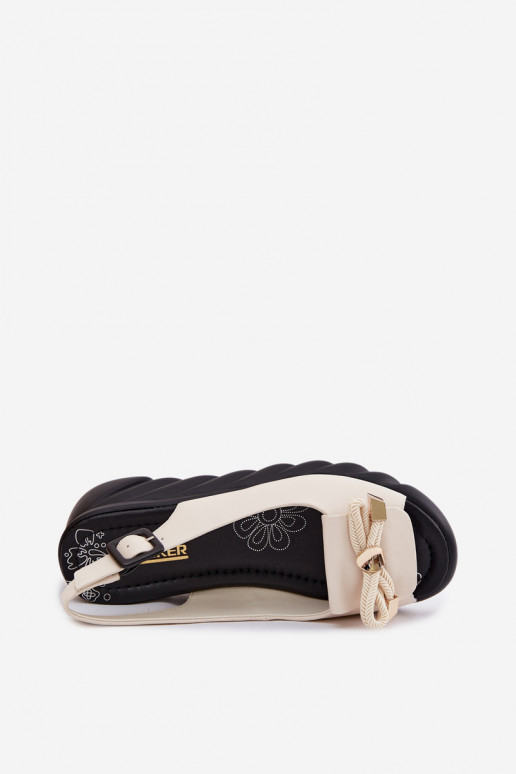 Damensandalen Feminin mit einer Plattform mit Ornamenten Artiker 58C0054 Beige