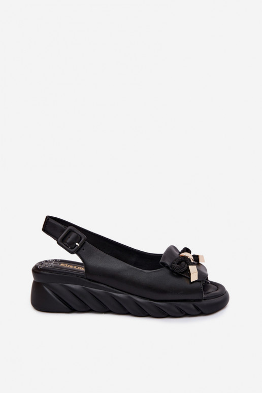 Damensandalen Feminin mit einer Plattform mit Ornamenten Artiker 58C0055 schZuarze Farbe