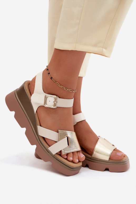 Damensandalen Feminin mit einer Plattform Artiker 58C0312 Beige-goldene Farbe