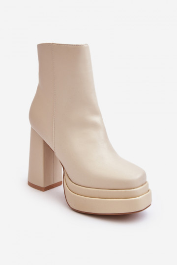 Elfenbeinfarbene Stiefeletten mit Plattform Sandstra