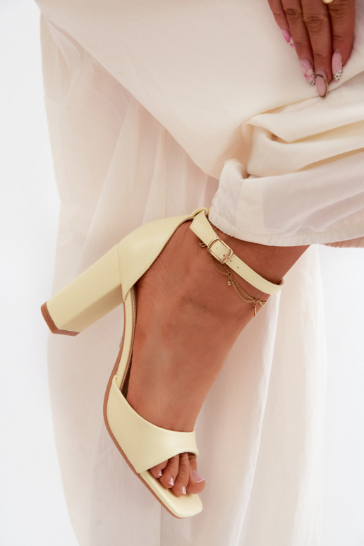 Gelbe Damen-High-Heels-Sandalen aus Kunstleder Melvra