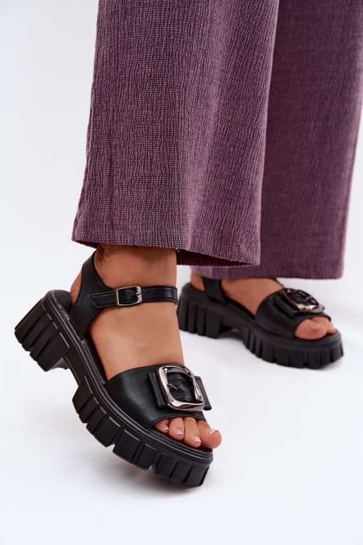 Damen-Platformsandalen mit Schnallen Vinceza 79611, schwarze Farbe