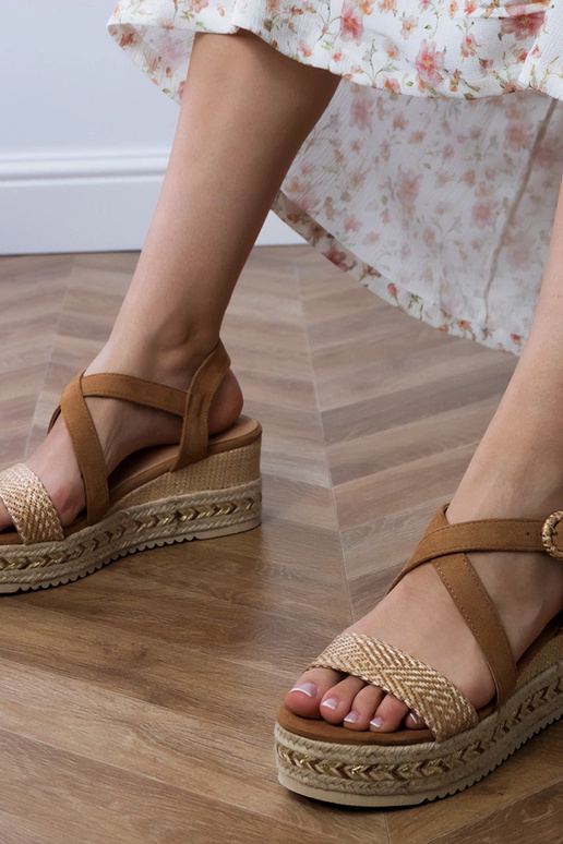 Braune Espadrilles auf Plattform Sywiera