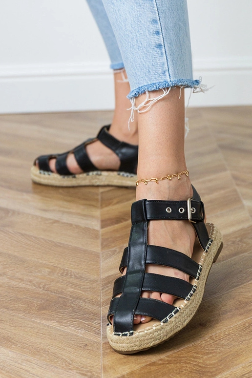 Schwarze geschlossene Espadrilles Sandalen Kleona