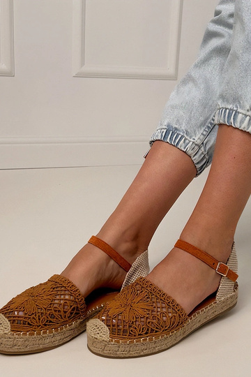 Braune durchbrochene Espadrilles Sandalen Santos 2