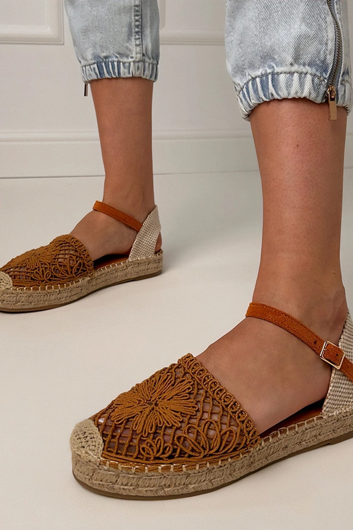 Braune durchbrochene Espadrilles Sandalen Santos