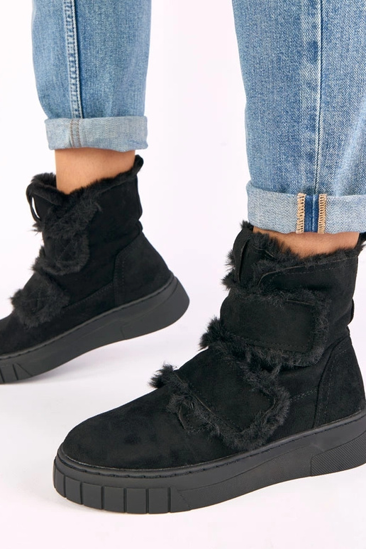 Schwarze Stiefeletten mit Klettverschluss, verziert mit Fell Grace