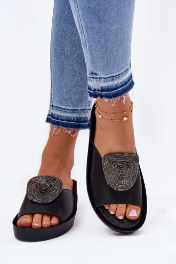Schwarze Damen-Lederslipper mit Ornamenten KV51-028 2