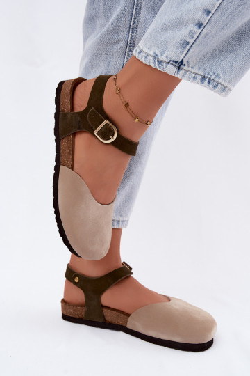 Damen Sandalen aus Kunstveloursleder mit geschlossener Spitze sandfarbe