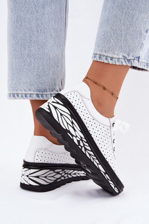 Weiße Damenschuhe mit Ausschnitten und Plattform Morra