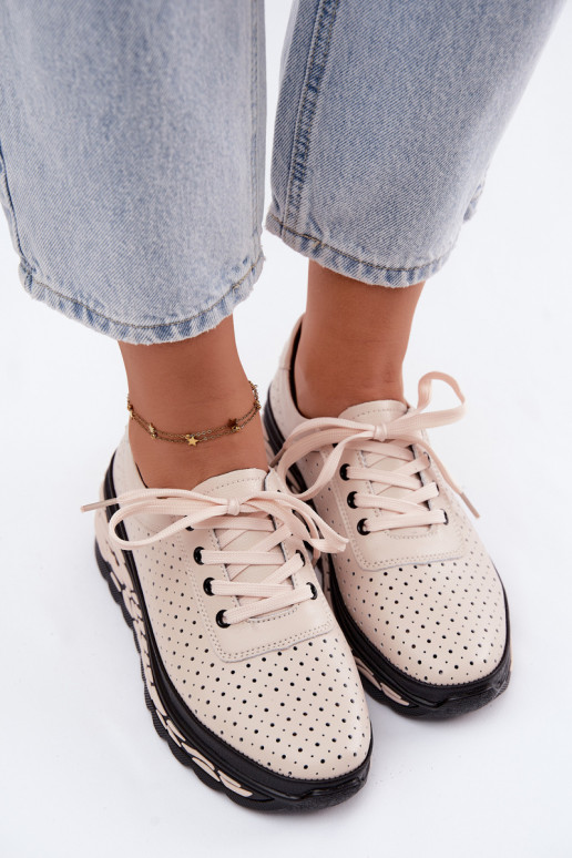Sandfarbene Damenschuhe mit Ausschnitten und Plattform Morra