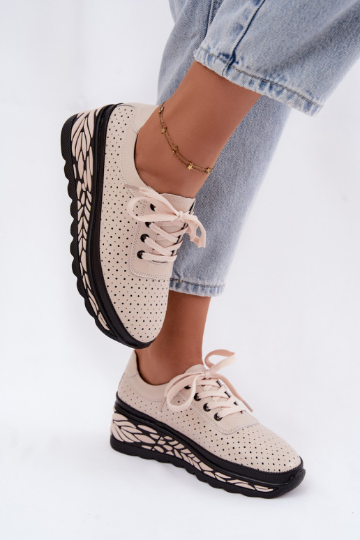 Sandfarbene Damenschuhe mit Ausschnitten und Plattform Morra