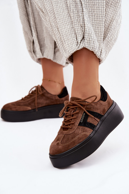 Braune Damensneaker mit Plattform und Perforation Umbry