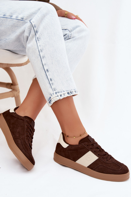 Sneaker für Damen aus Kunstveloursleder Big Star UU274008 in Schokoladenfarbe