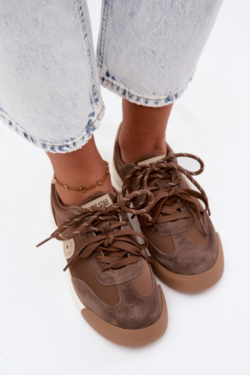 Wildleder-Sneaker für Damen mit doppelten Schnürsenkeln Big Star UU274002 in brauner Farbe