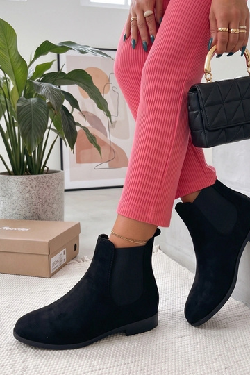 Schwarze Stiefeletten mit elastischem Schaft Cinzia