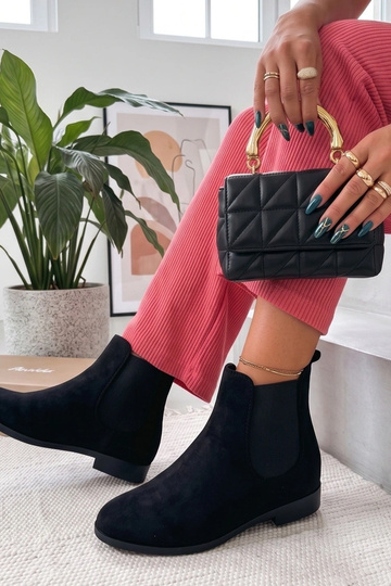 Schwarze Stiefeletten mit elastischem Schaft Cinzia 2