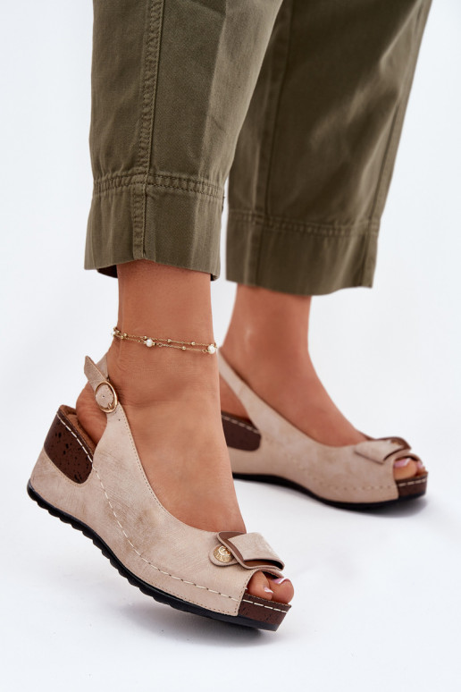Sand- und goldfarbene leichte Plattformsandalen Comfort Shoes Efravia