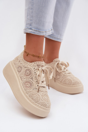 Sandfarbene Freizeitschuhe mit Plattform und Spitzenmotiven Evalora 2
