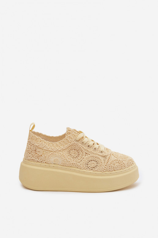 Gelbe Freizeitschuhe mit Plattform und Spitzenmotiven Evalora